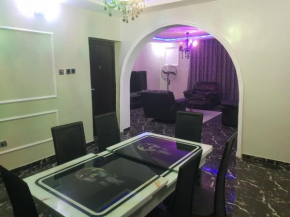 3JD Lavishly Furnished 2 bed apartment